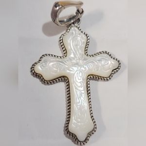 Carolyn Pollack Mother of Pearl in Sterling silver Cross Pendant.